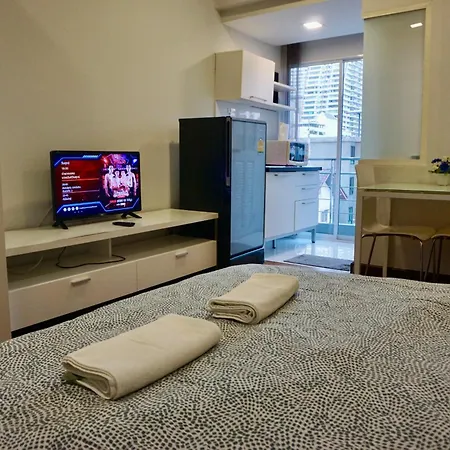 Hip & Funky Sathon15 Apartment Close To Bts St Louis Bangkok Exterior photo